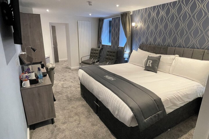 Room 40 of 83