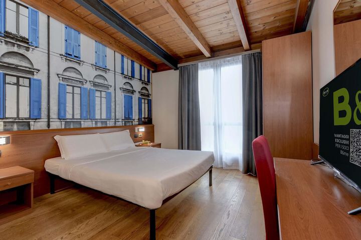 Room 8 of 39