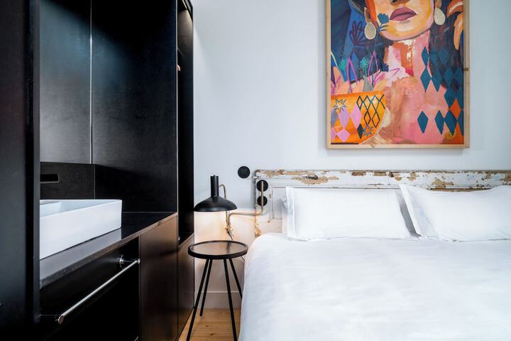 Room 10 of 74