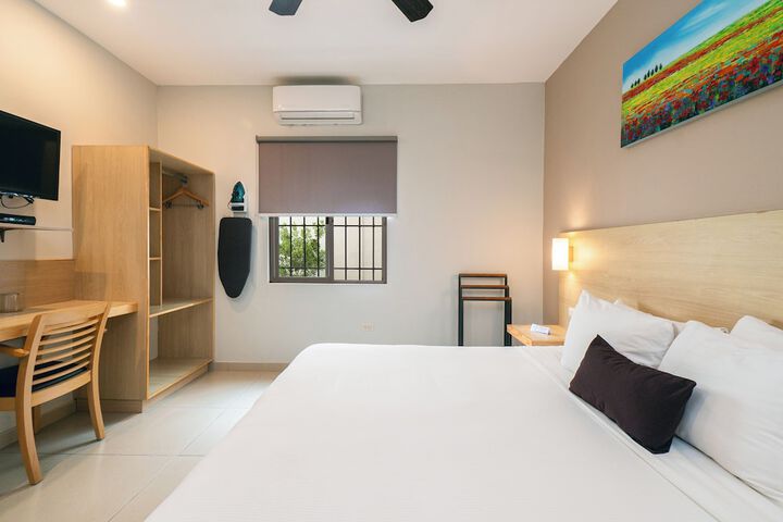 Room 11 of 44