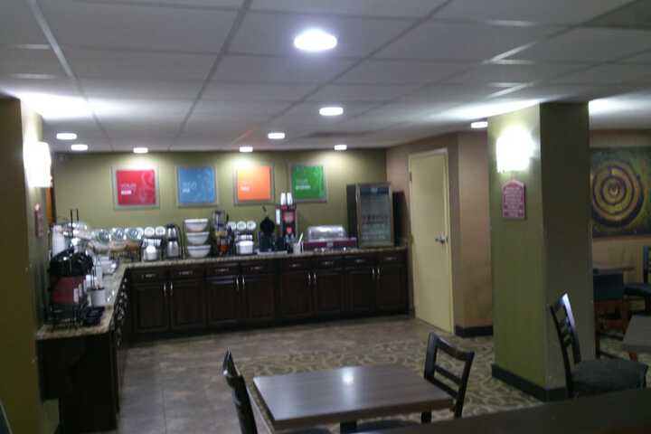 Breakfast area