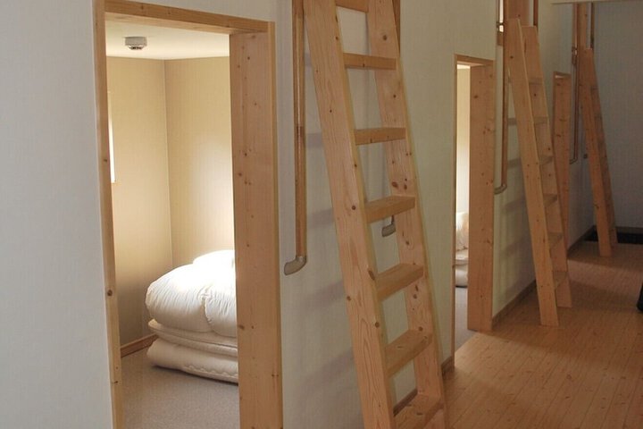 Room 44 of 101