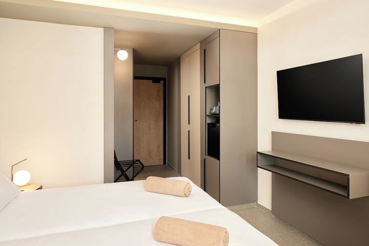 Room 18 of 78