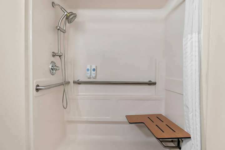 Room 13 of 51