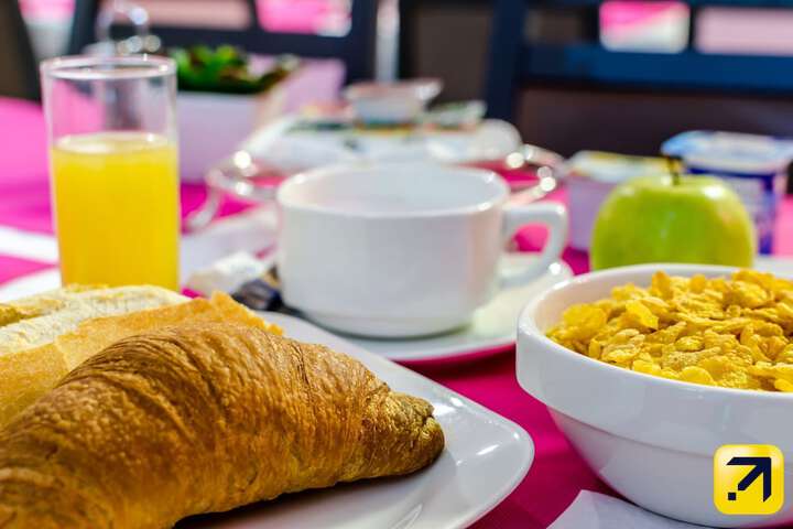 Breakfast/Coffee Service 44 of 81