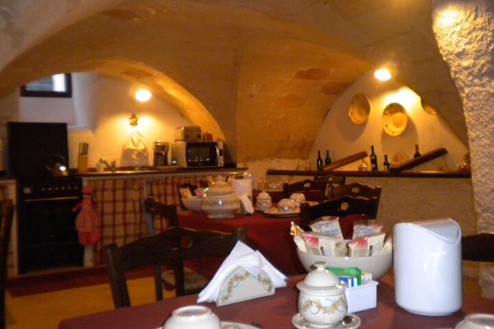 Breakfast/Coffee Service 26 of 29
