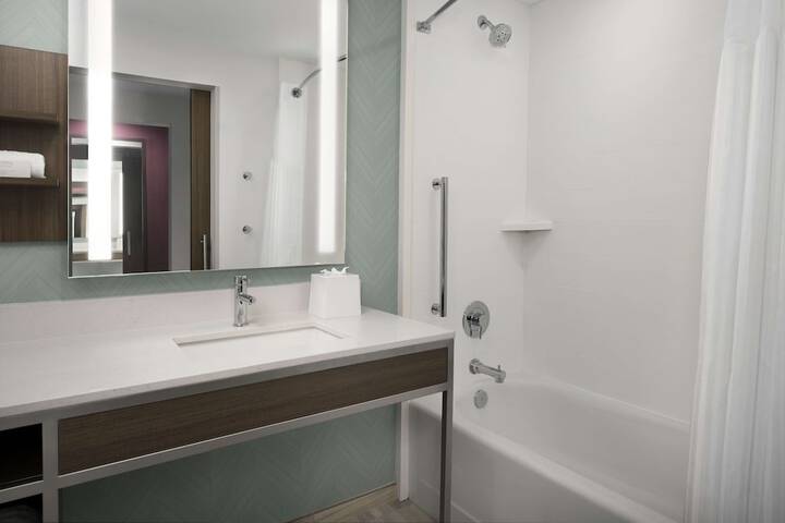 Bathroom shower