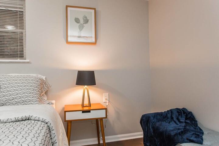 Room 11 of 29