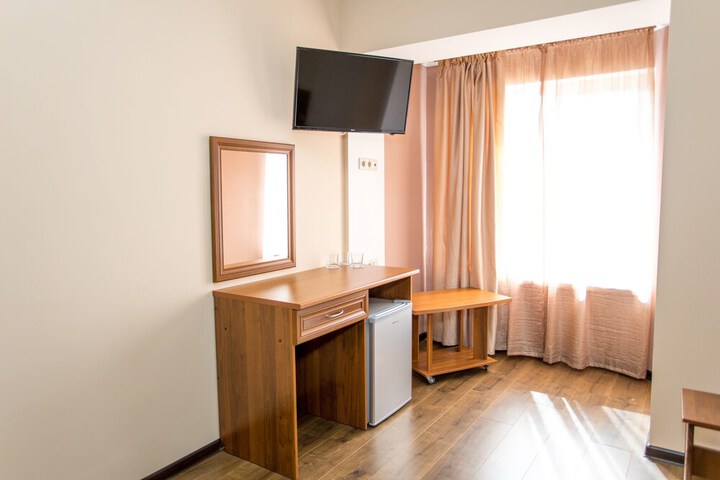 Room 8 of 51