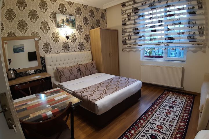 Room 6 of 123