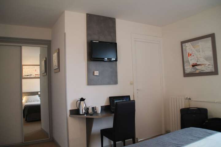 Room 17 of 26