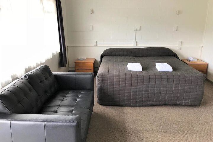 Room 13 of 50