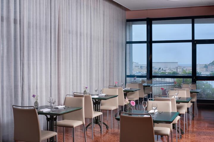 Dining Photos