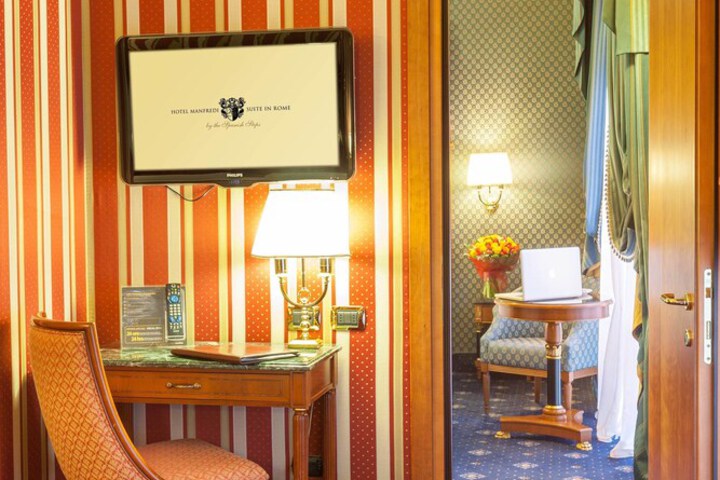 Room 44 of 138