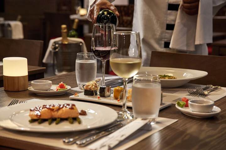 Dining 57 of 104