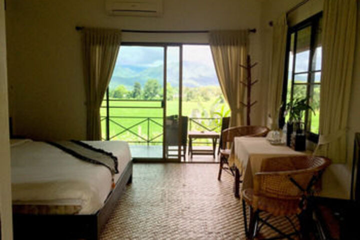 Room 18 of 28