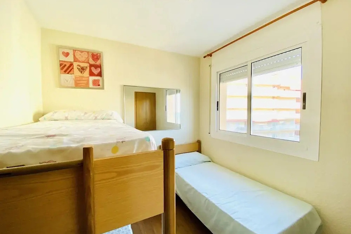 Room 4 of 13