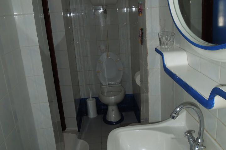 Room 12 of 31