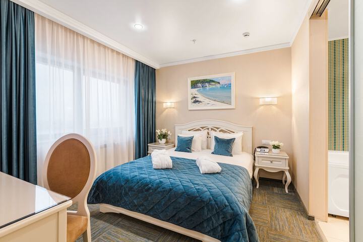 Room 4 of 53