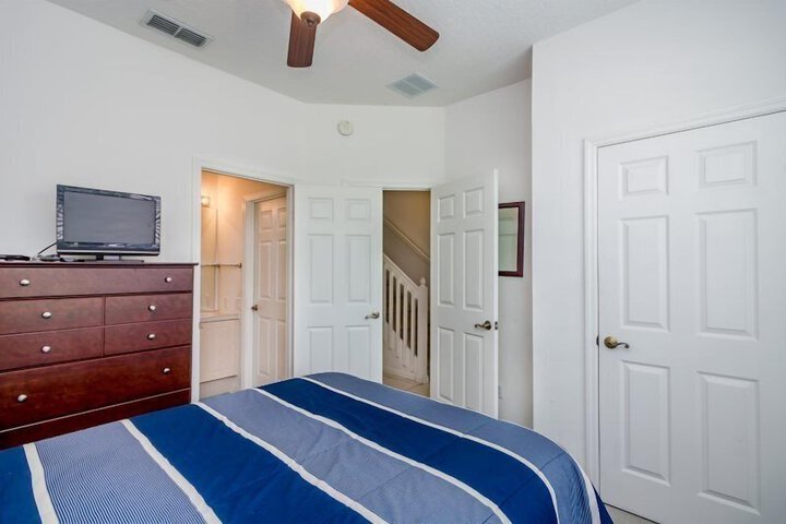 Room 2 of 24