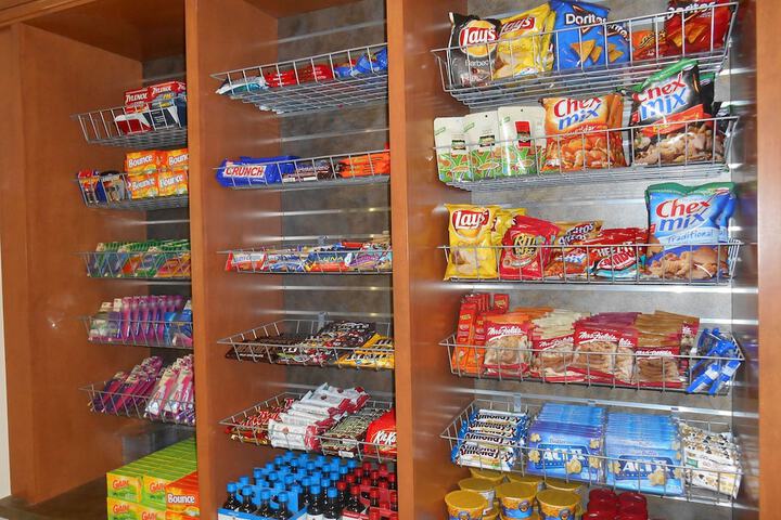 Snack bar