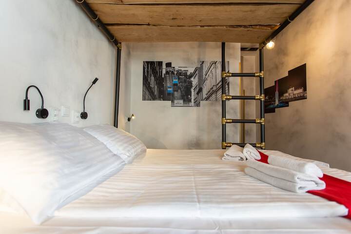 Room 21 of 91