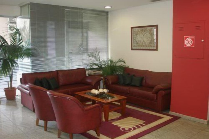 Entrance & Lobby