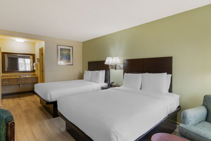 Room 4 of 48