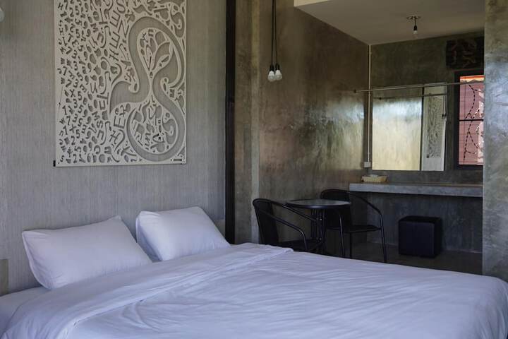 Room 15 of 117
