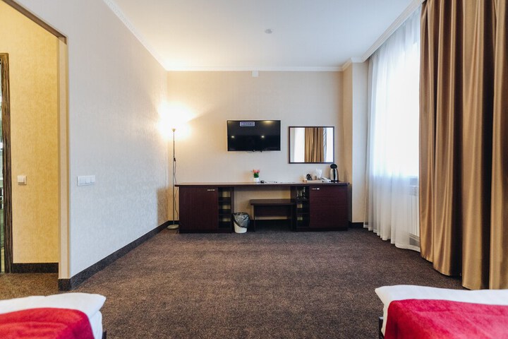 Room 12 of 39