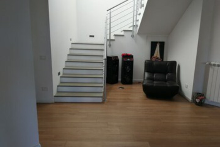 Room 31 of 33
