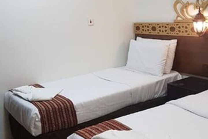 Room 8 of 36