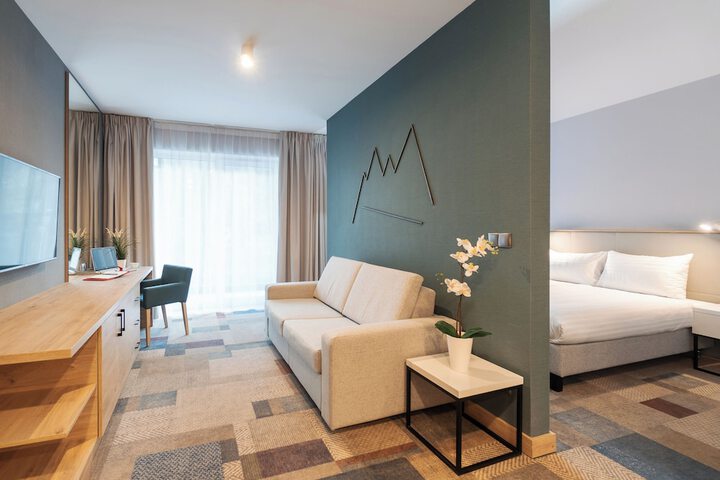 Room 30 of 108