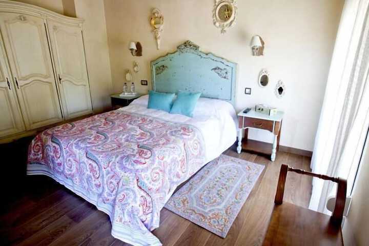 Room 8 of 45