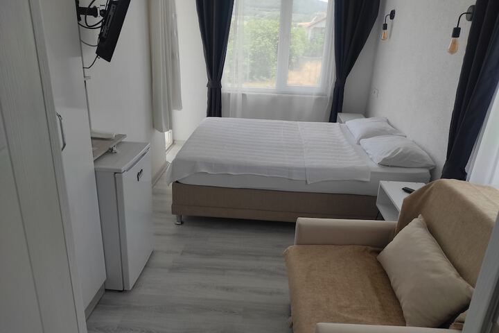 Room 34 of 81
