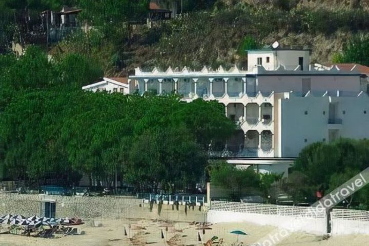 Hotel 2 of 18