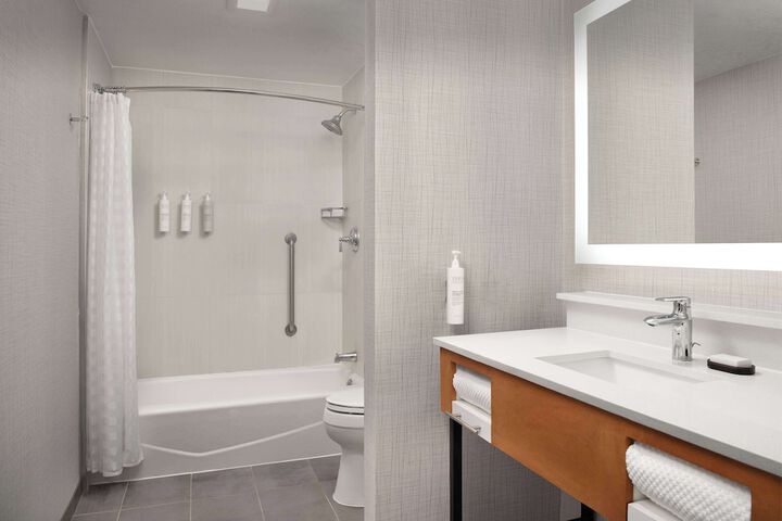 Bathroom shower