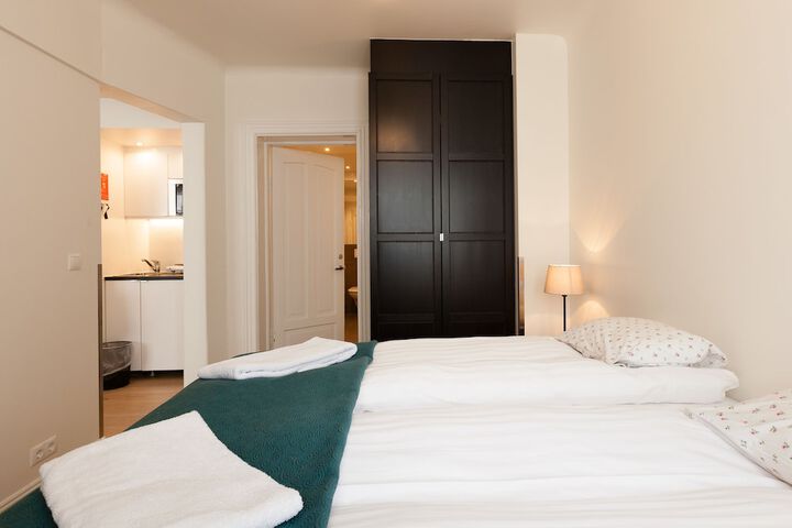 Room 28 of 61