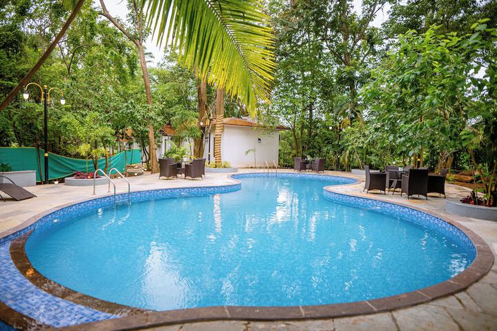 Pool 74 of 83