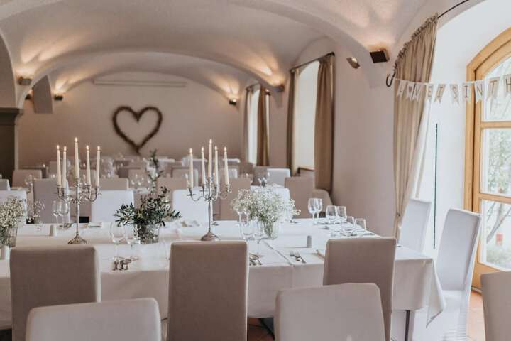 Ballroom/Hall 36 of 41