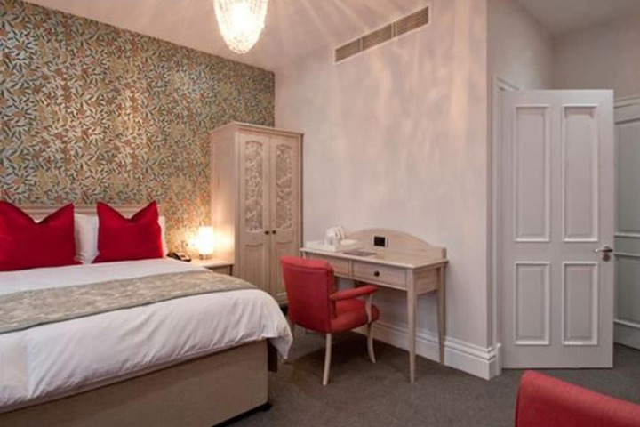 Room 26 of 50