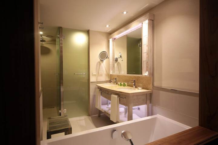 Clean Restrooms