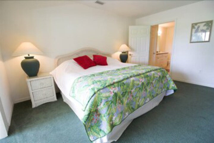 Room 17 of 38