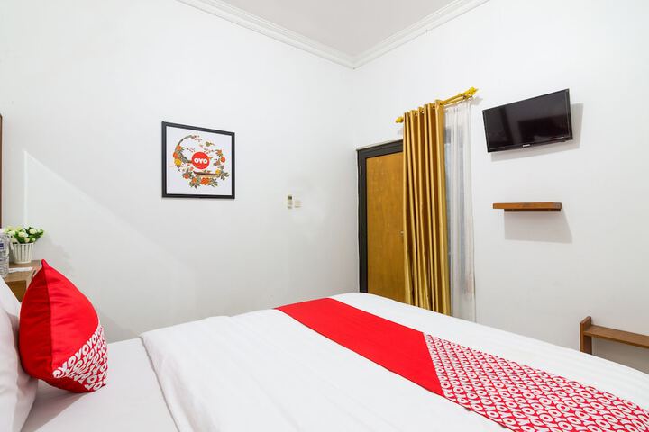 Room 9 of 30