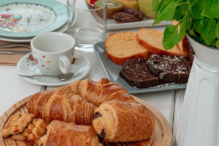 Breakfast/Coffee Service 86 of 135