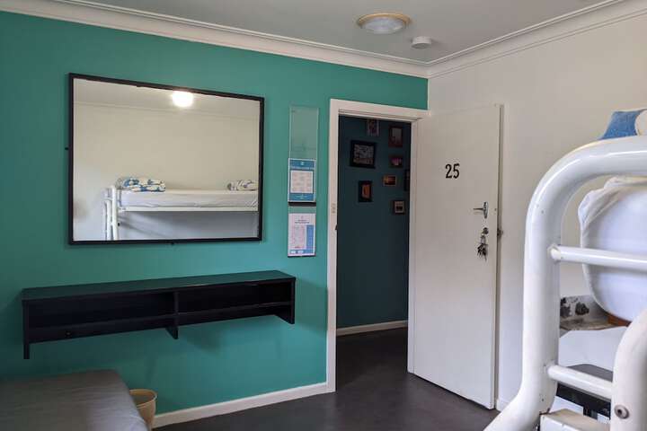 Room 10 of 44
