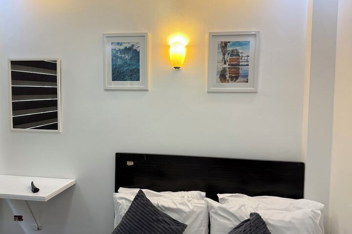 Room 17 of 108