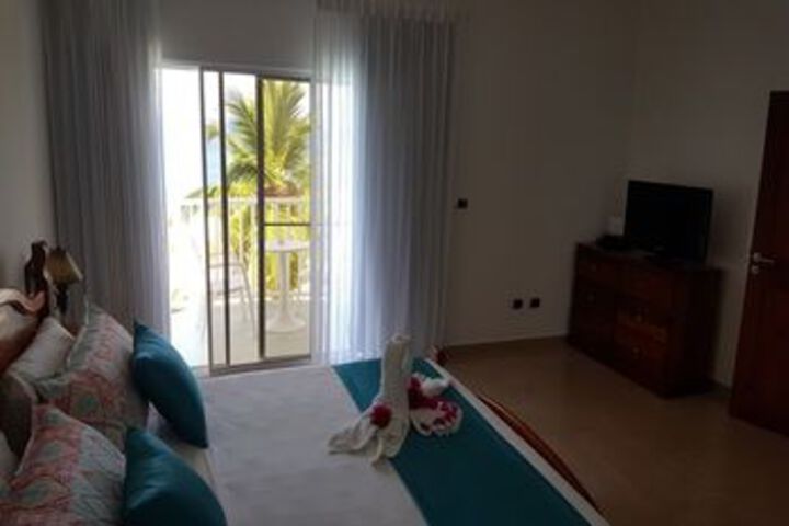 Room 6 of 19