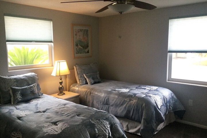 Room 5 of 61