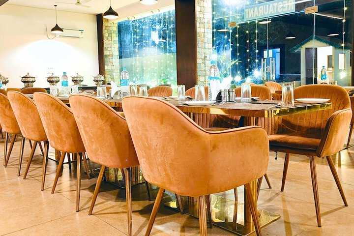 Dining 95 of 113